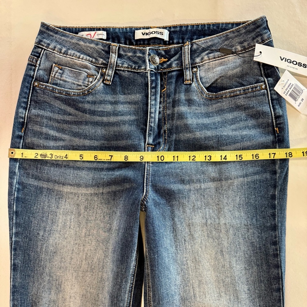 VIGOSS Stevie Crop Straight Raw Hem Jeans (28) - Picture 10 of 16